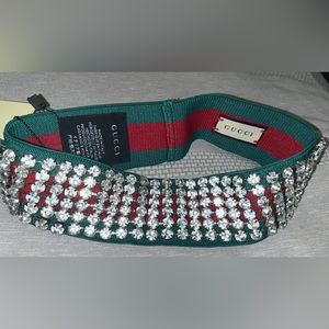 COPY:brand new with tags in original box head band